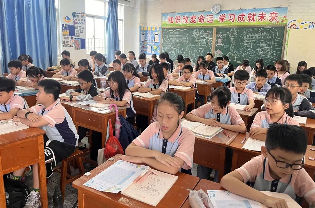 “教”学相长  砥志“研”思——洪濑中心小学举行2024年春季第二场教学开放日活动 第30张