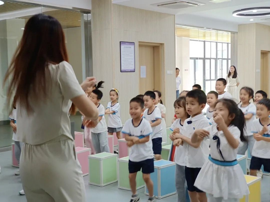 你好,小学!丨南昌市红谷滩区香域尚城幼儿园2024年参观小学活动 第23张 你好,小学!丨南昌市红谷滩区香域尚城幼儿园2024年参观小学活动 第23张