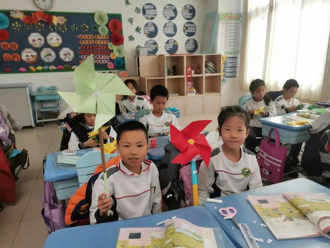 【小学一部】学科融合 寻“道”觅“法” ——小学一部道德与法治学科组跨学科主题教研活动 第4张 【小学一部】学科融合 寻“道”觅“法” ——小学一部道德与法治学科组跨学科主题教研活动 第4张