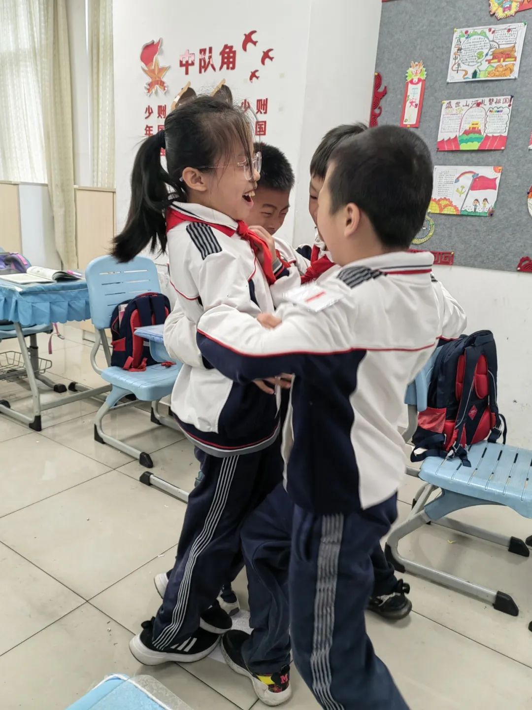 【小学一部】学科融合 寻“道”觅“法” ——小学一部道德与法治学科组跨学科主题教研活动 第10张 【小学一部】学科融合 寻“道”觅“法” ——小学一部道德与法治学科组跨学科主题教研活动 第10张