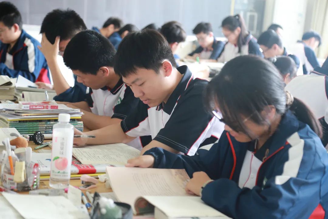 高考倒计时10天丨有一种青春叫高考,有一种陪伴叫“老师与你同在”! 第8张