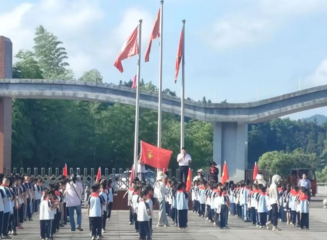 浯口中心小学一年一度的“小孝星”表彰活动 第3张 浯口中心小学一年一度的“小孝星”表彰活动 第3张