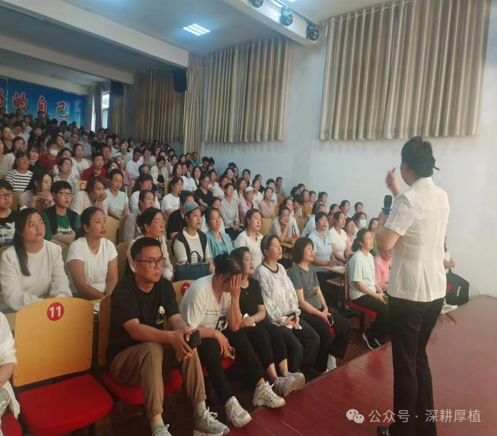 实达中学关于聆听专家报告、中考首战告捷、感动无处不在、郭老师授课感悟  、初三年级理化和信息技术考试取得优秀成绩、晨会分享的报道 第2张