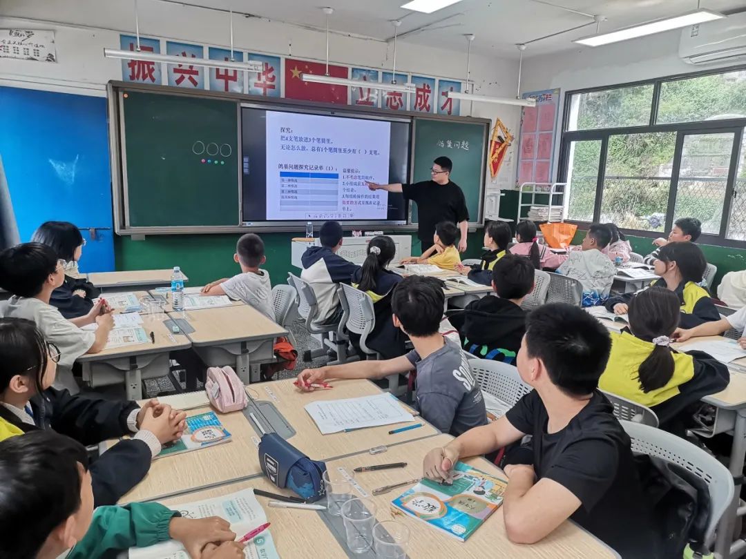 燎原教研 | 燎原小学与郭溪七小举行语数英科研修活动 第10张