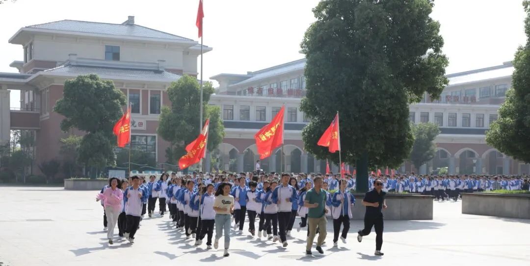 【2024高考特辑】一腔热血策马亮剑  一路高歌扬帆起航 第14张