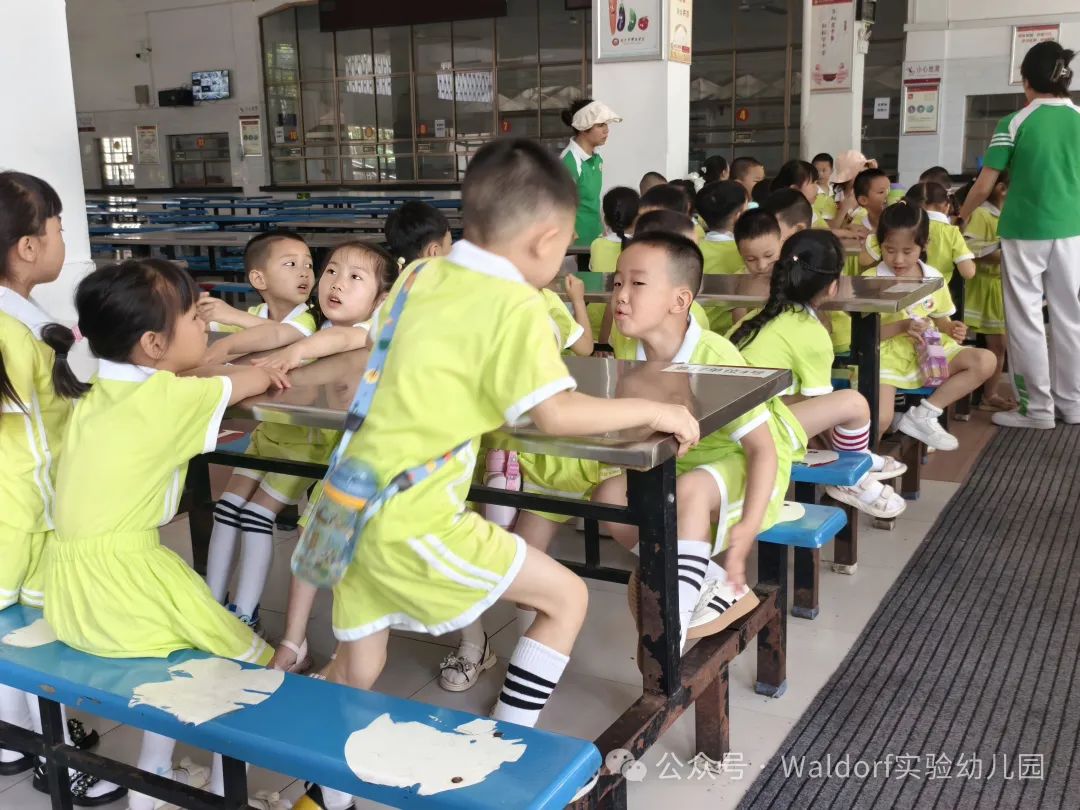 【科学幼小衔接】初探小学 • “幼”见成长——华德瑞幼儿园大班组参观小学活动 第16张