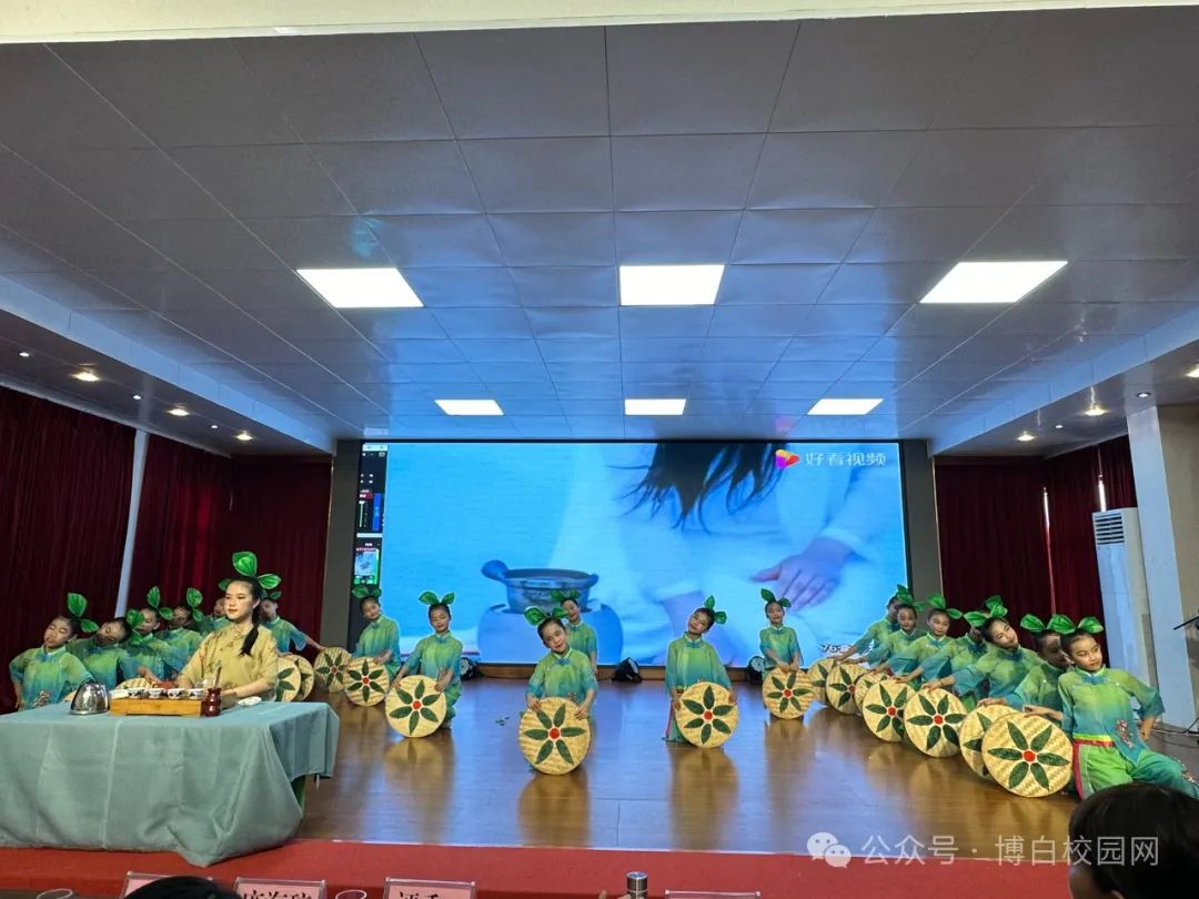 博白镇二区中心小学举行“红领巾爱祖国”庆“六一”文艺汇演活动 第4张