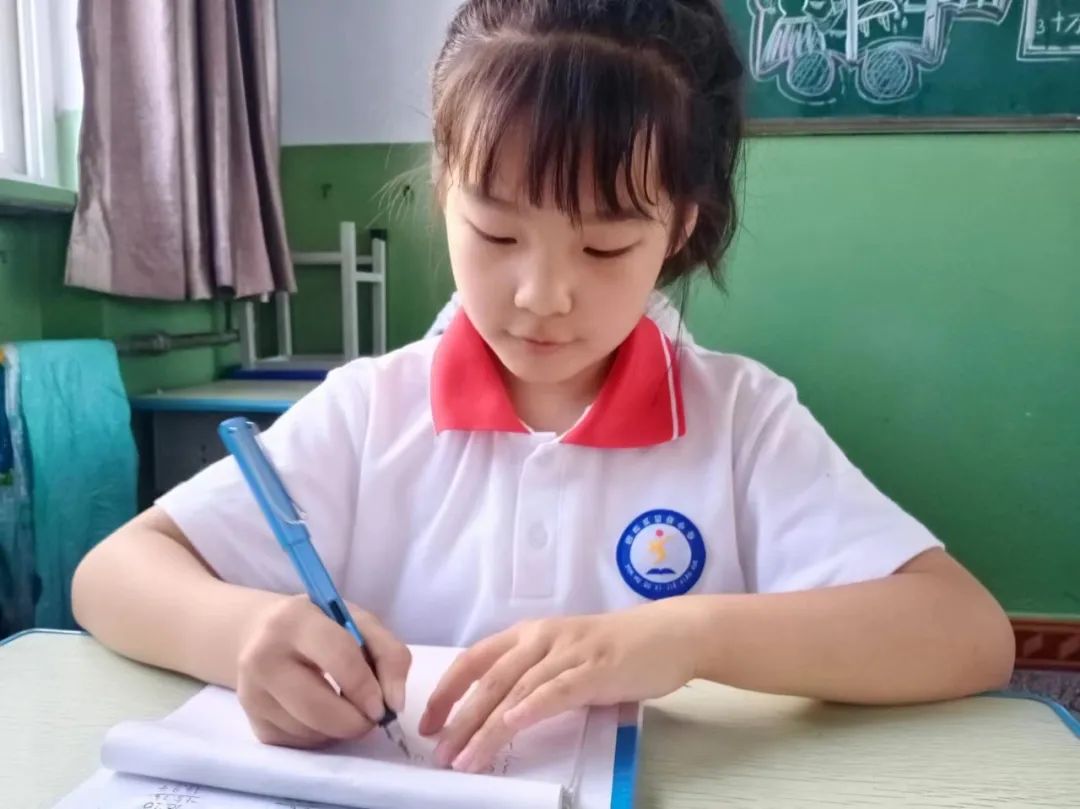 “数”能生巧 神机妙“算”——西街小学数学计算能力比赛活动 第24张 “数”能生巧 神机妙“算”——西街小学数学计算能力比赛活动 第24张