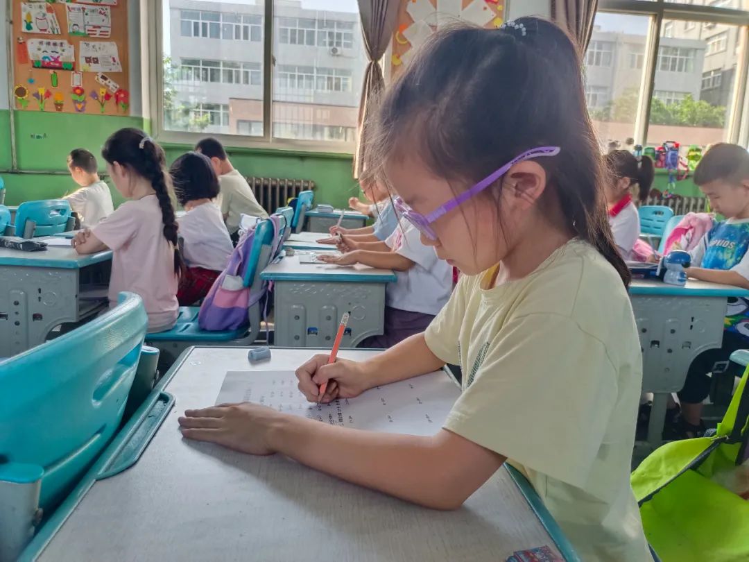 “数”能生巧 神机妙“算”——西街小学数学计算能力比赛活动 第18张 “数”能生巧 神机妙“算”——西街小学数学计算能力比赛活动 第18张
