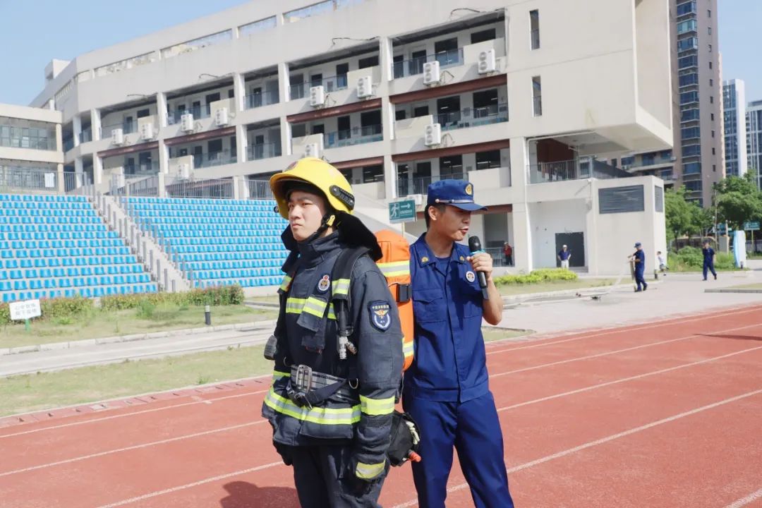 人人讲安全 个个会应急——金银湖第二小学(马池小学)应急消防演练 第19张