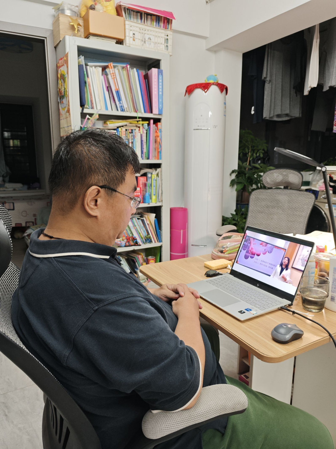 佛山市惠景小学家长云课堂(第一季)——惠心启航·对话儿童成长与安全 第30张 佛山市惠景小学家长云课堂(第一季)——惠心启航·对话儿童成长与安全 第30张