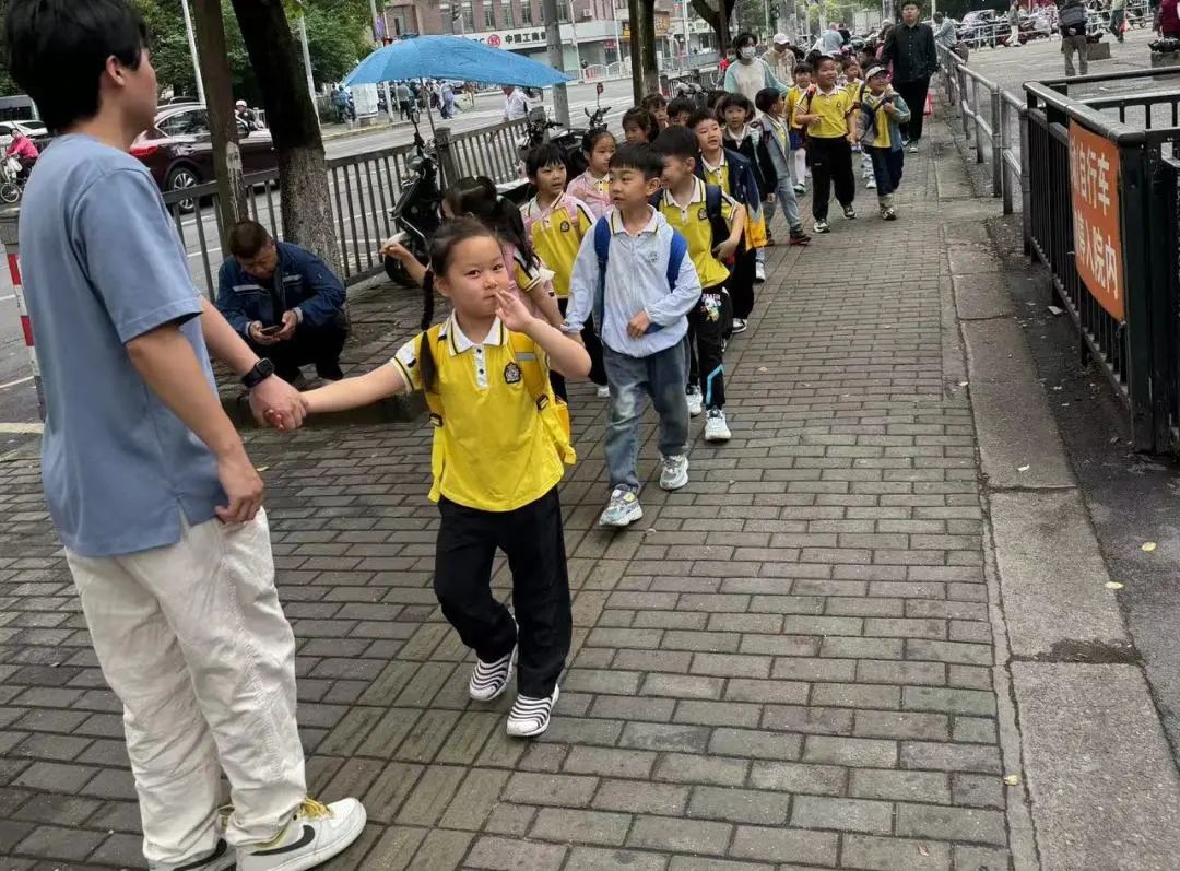 “初探小学,体验成长”——幼小衔接之参观馨家园学校系列活动 第10张