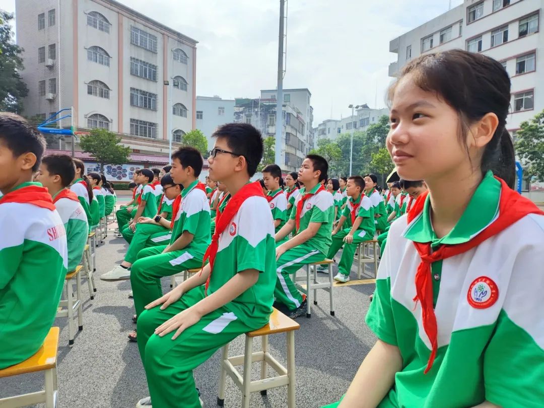 化州市实验小学2024年“六一”入队仪式暨红领巾奖章颁奖活动 第55张