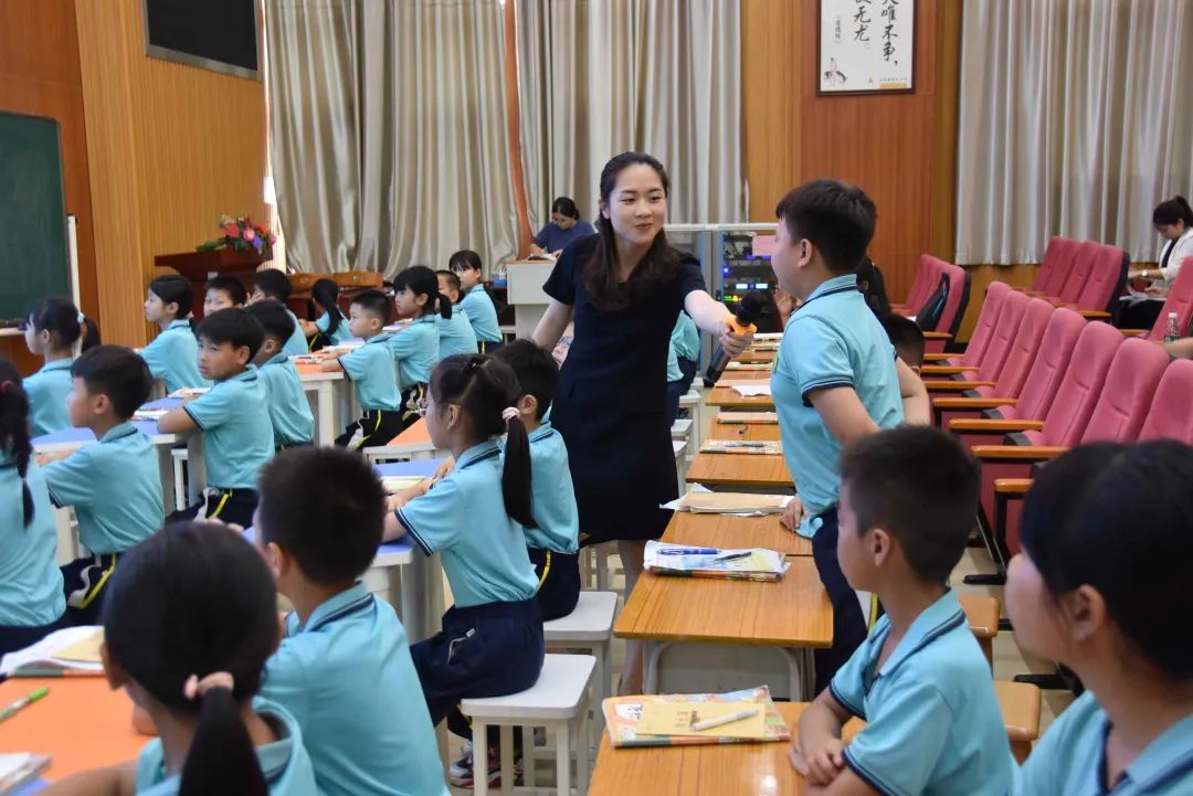 教以潜心•研以致远——第四小学语文学科“基于大单元整体设计背景下跨学科多学科交叉融合”教研活动 第9张 教以潜心•研以致远——第四小学语文学科“基于大单元整体设计背景下跨学科多学科交叉融合”教研活动 第9张
