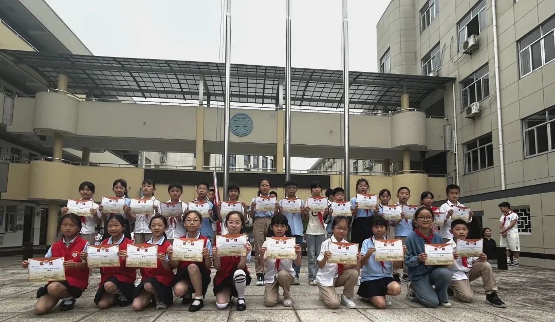 启明城东|城东小学举行三至六年级英语书写比赛 第80张