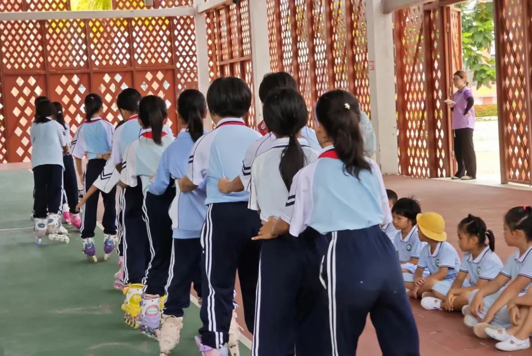 探秘小学 启程未来——乐东县第二幼儿园参观小学活动 第42张 探秘小学 启程未来——乐东县第二幼儿园参观小学活动 第42张