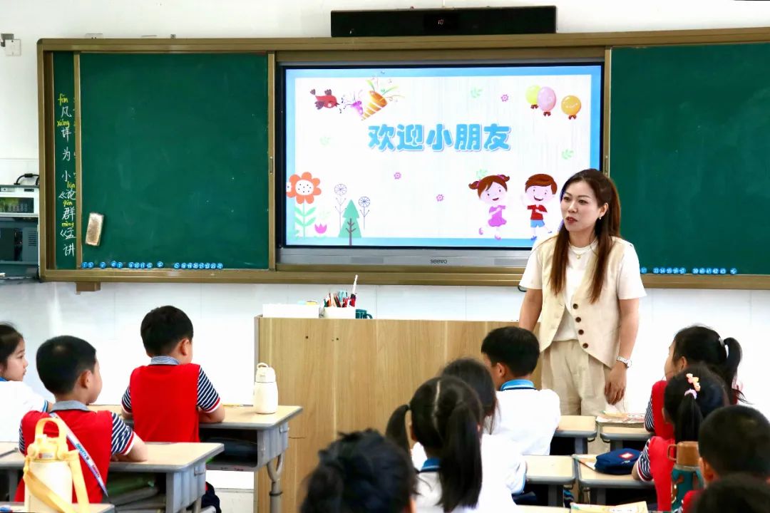 探秘小学 筑梦成长|玉环市红蜻蜓幼儿园到我校参观体验 第11张