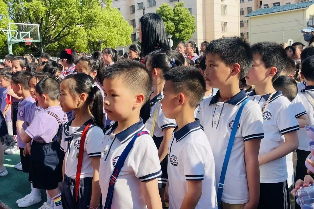 【幼小衔接】“趣”见小学,筑梦成长——紫薇幼儿园大班组入队仪式体验活动 第42张