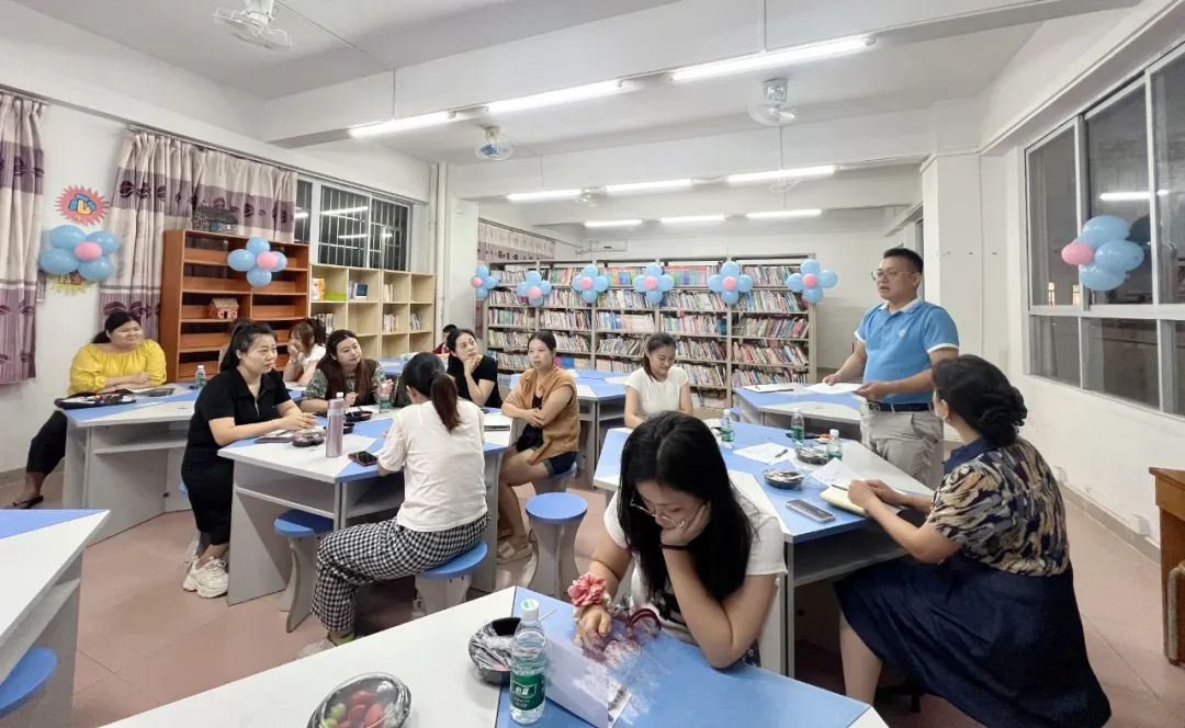 共读一本书 携手共成长——白云区新都小学“家长共读营”启动 第9张 共读一本书 携手共成长——白云区新都小学“家长共读营”启动 第9张