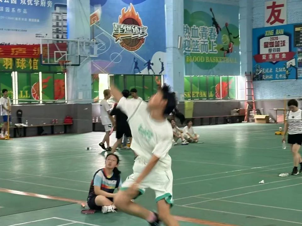 逐梦赛场 谁“羽”争锋——白衣小学参加肥东县第四届中小学羽毛球比赛 第15张
