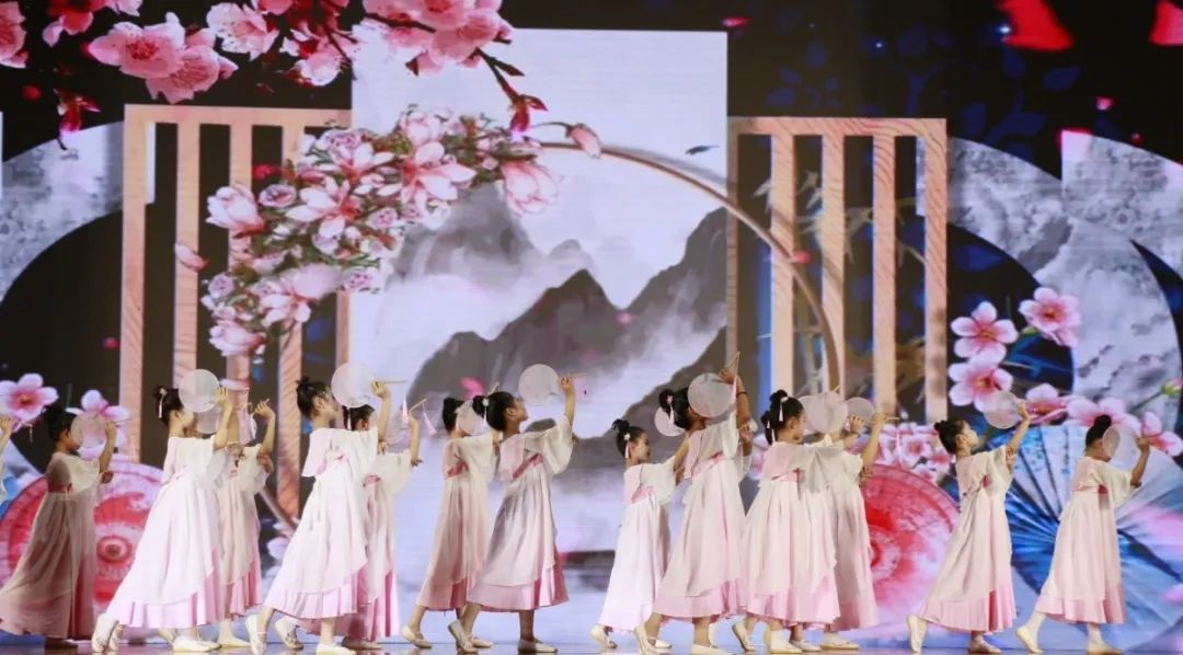 天马小学庆六一 ▏“童心飞扬 逐梦启航”艺术节开始投票啦! 第8张 天马小学庆六一 ▏“童心飞扬 逐梦启航”艺术节开始投票啦! 第8张
