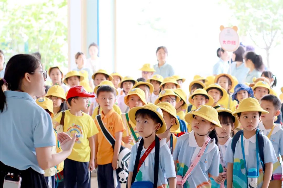 幼小衔接|“初遇小学,快乐启程”大班级幼儿走进小学活动 第17张