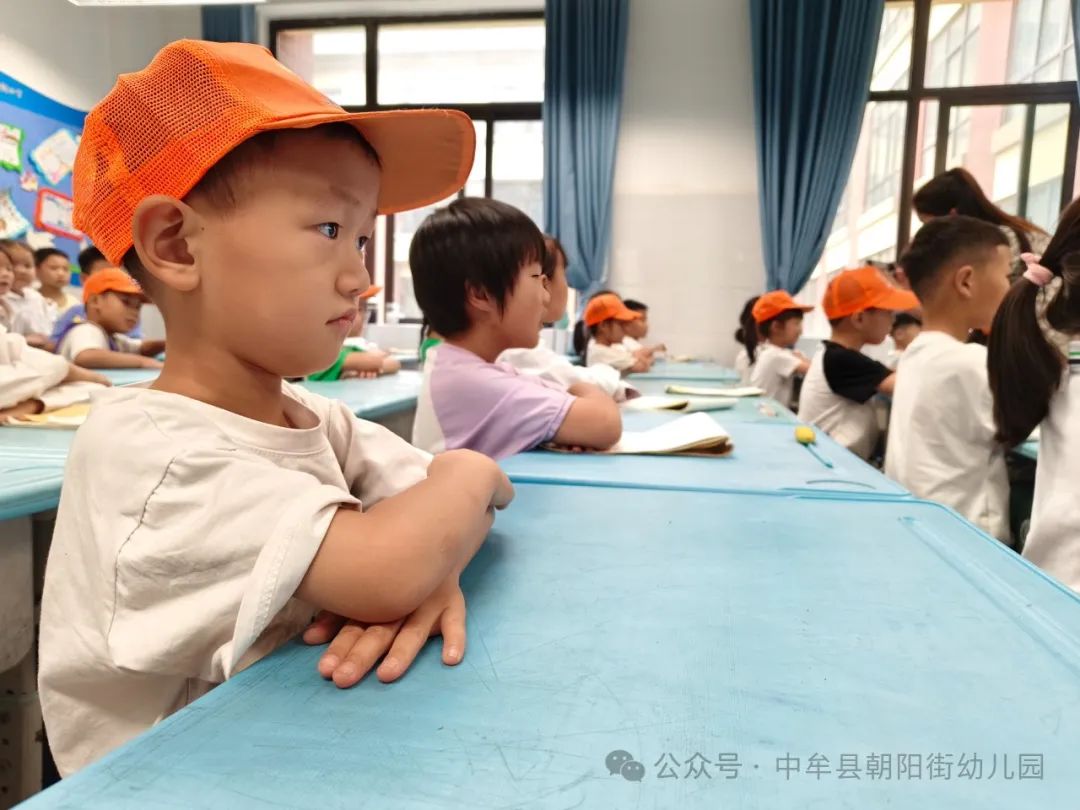 小学“慧”感知,衔接育成长——中牟县朝阳街幼儿园参观小学活动 第37张 小学“慧”感知,衔接育成长——中牟县朝阳街幼儿园参观小学活动 第37张