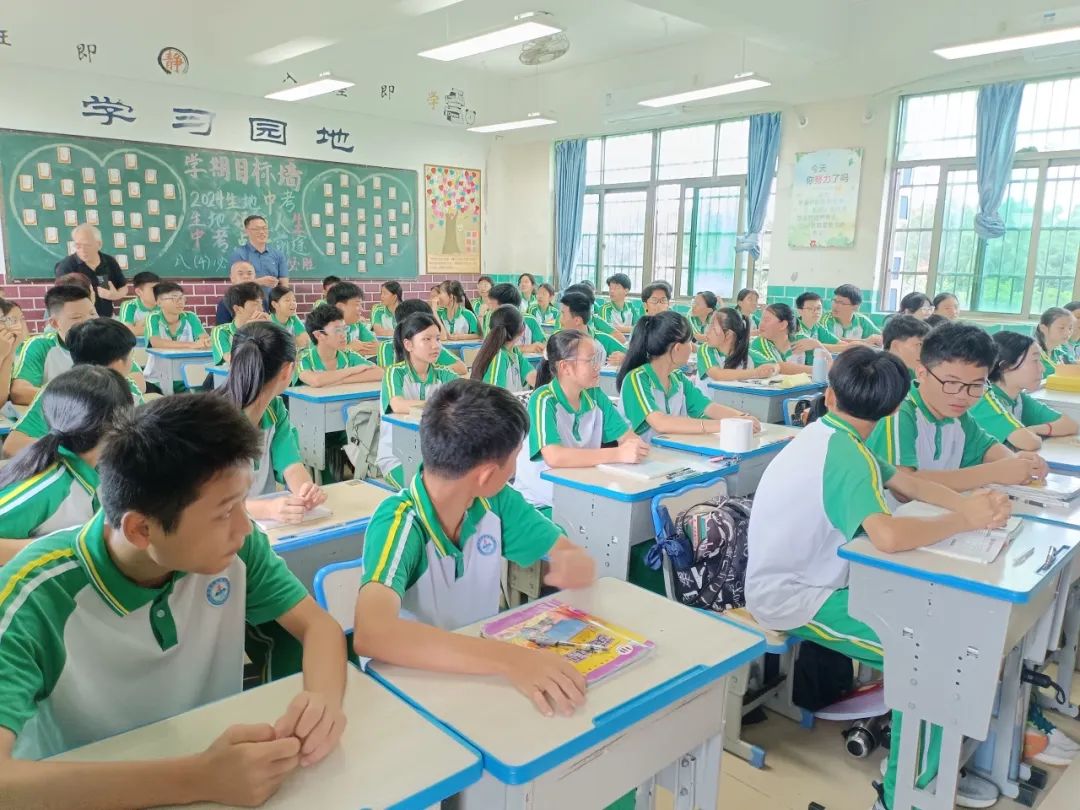 美在心灵 | 澳洲高考优才生王悦佳到温泉中学上分享课 第15张 美在心灵 | 澳洲高考优才生王悦佳到温泉中学上分享课 第15张