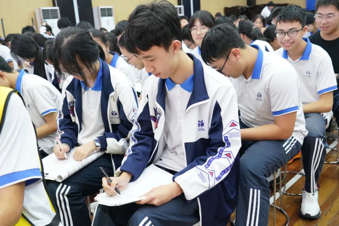 减压赋能,笑迎中考——温州市“12355向阳花开—助力中考”公益活动走进育英初中 第5张
