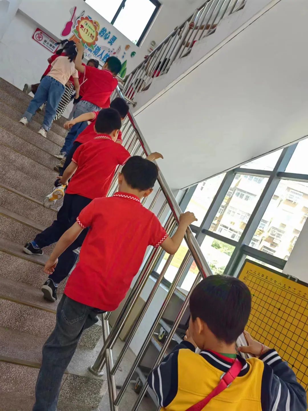【初探小学 快乐衔接】滁州市三盛幼儿园大班组参观小学活动 第13张