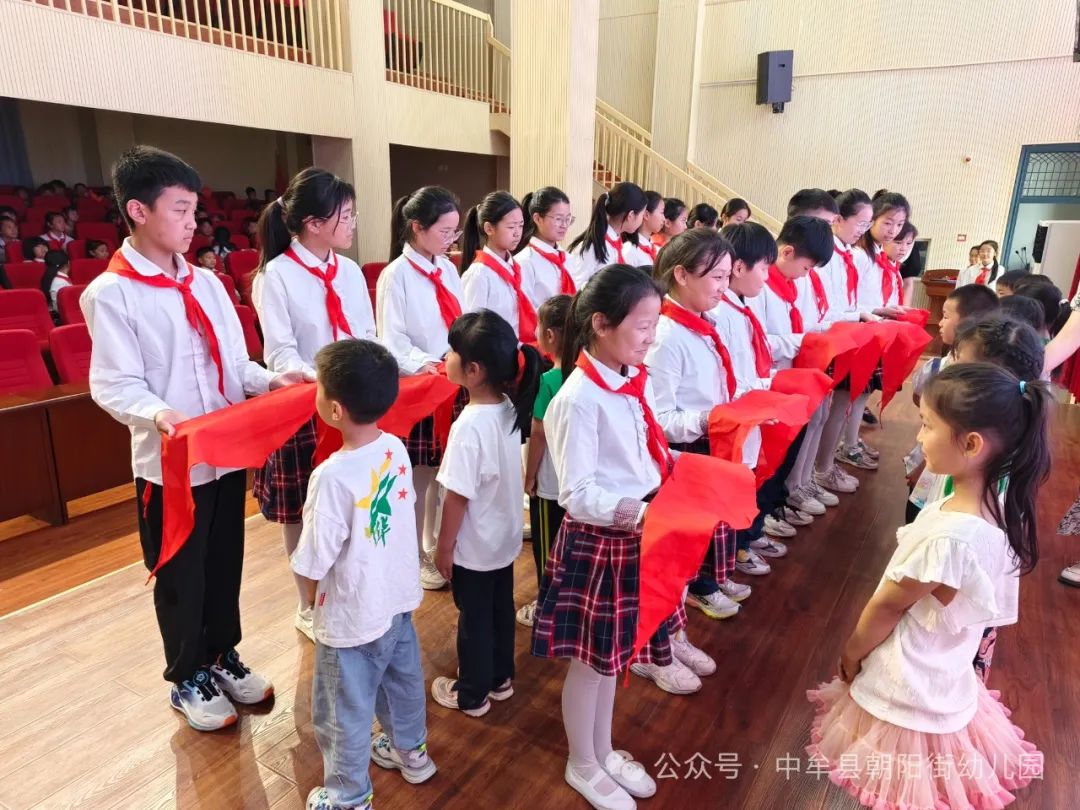 小学“慧”感知,衔接育成长——中牟县朝阳街幼儿园参观小学活动 第18张 小学“慧”感知,衔接育成长——中牟县朝阳街幼儿园参观小学活动 第18张