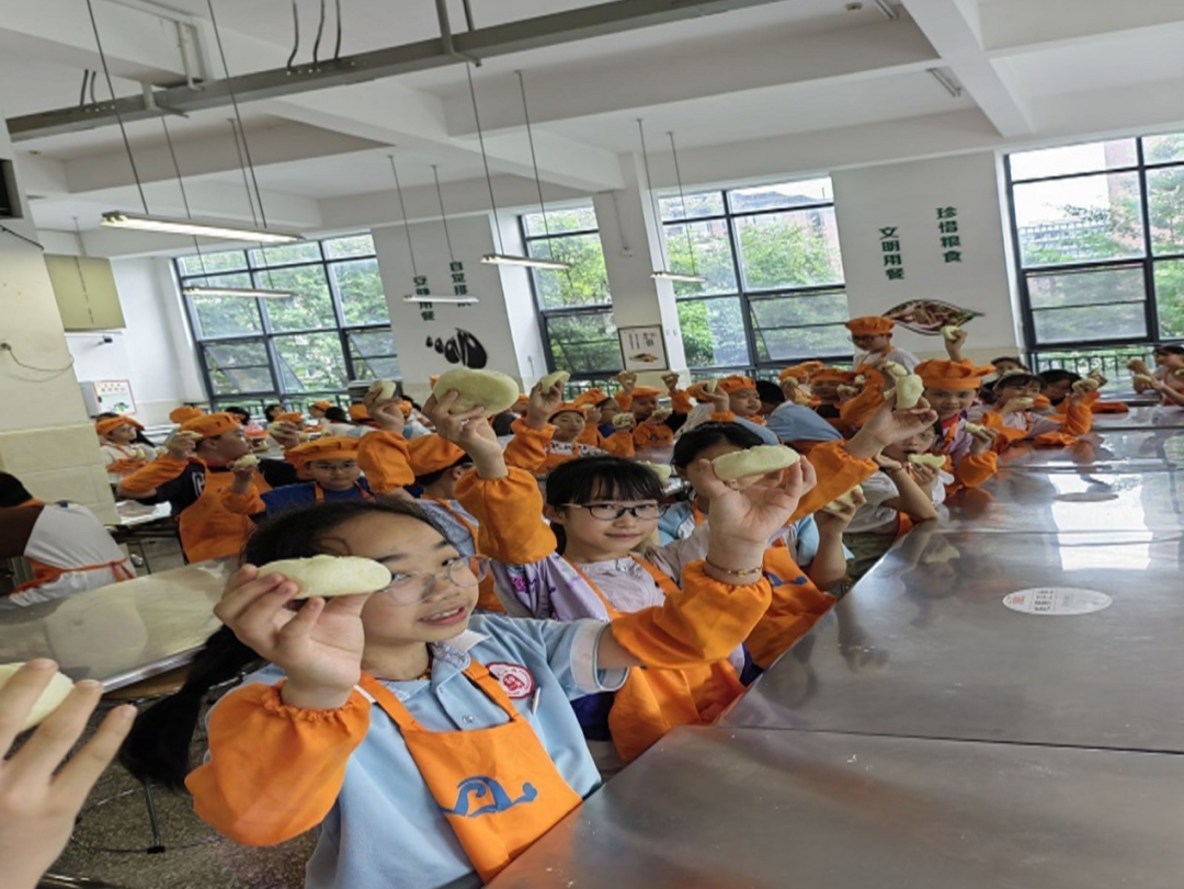 “烹”然心动,“包”出精彩 ——状元小学2024年春季五年级食育课程 第33张