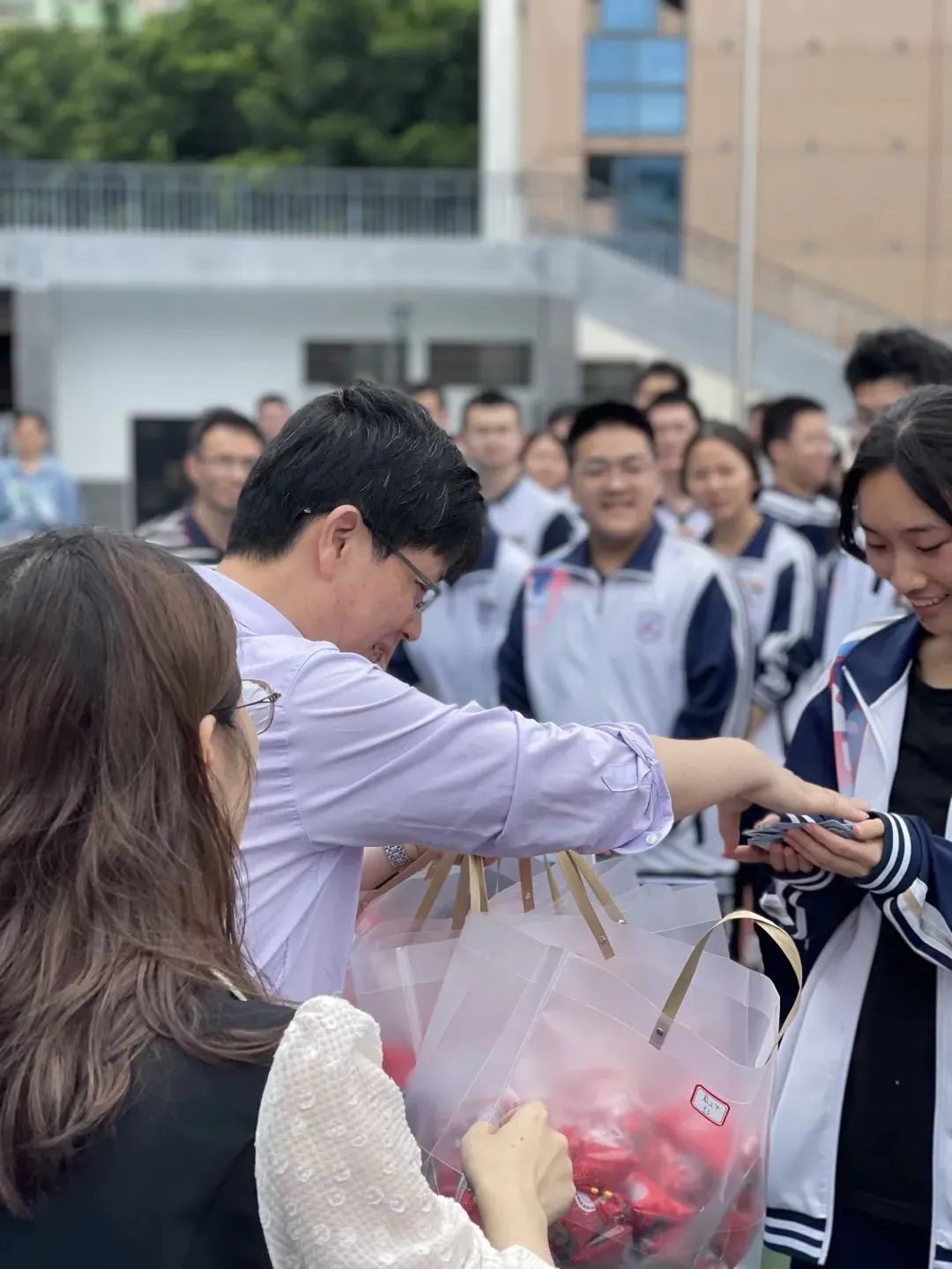 中高考送福|我校开展2024年“砥砺前行共圆梦,鲜衣怒马踏征程”中高考祝福活动 第12张