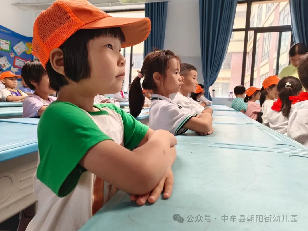 小学“慧”感知,衔接育成长——中牟县朝阳街幼儿园参观小学活动 第39张 小学“慧”感知,衔接育成长——中牟县朝阳街幼儿园参观小学活动 第39张
