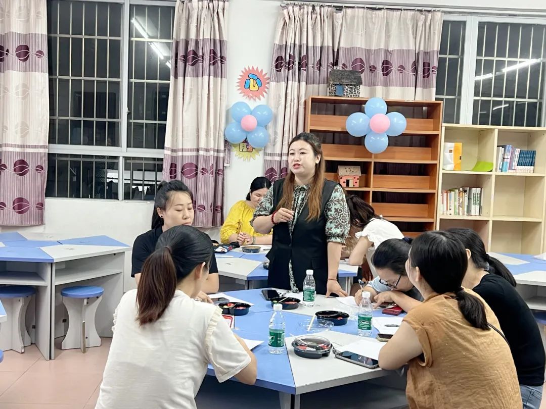 共读一本书 携手共成长——白云区新都小学“家长共读营”启动 第7张 共读一本书 携手共成长——白云区新都小学“家长共读营”启动 第7张