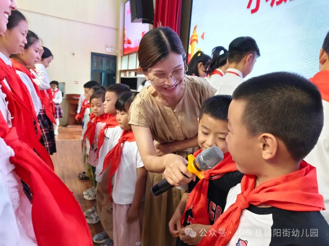 小学“慧”感知,衔接育成长——中牟县朝阳街幼儿园参观小学活动 第33张 小学“慧”感知,衔接育成长——中牟县朝阳街幼儿园参观小学活动 第33张