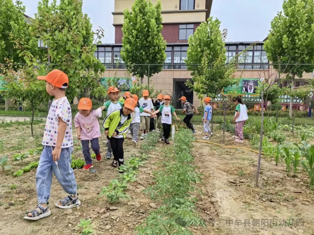 小学“慧”感知,衔接育成长——中牟县朝阳街幼儿园参观小学活动 第55张 小学“慧”感知,衔接育成长——中牟县朝阳街幼儿园参观小学活动 第55张