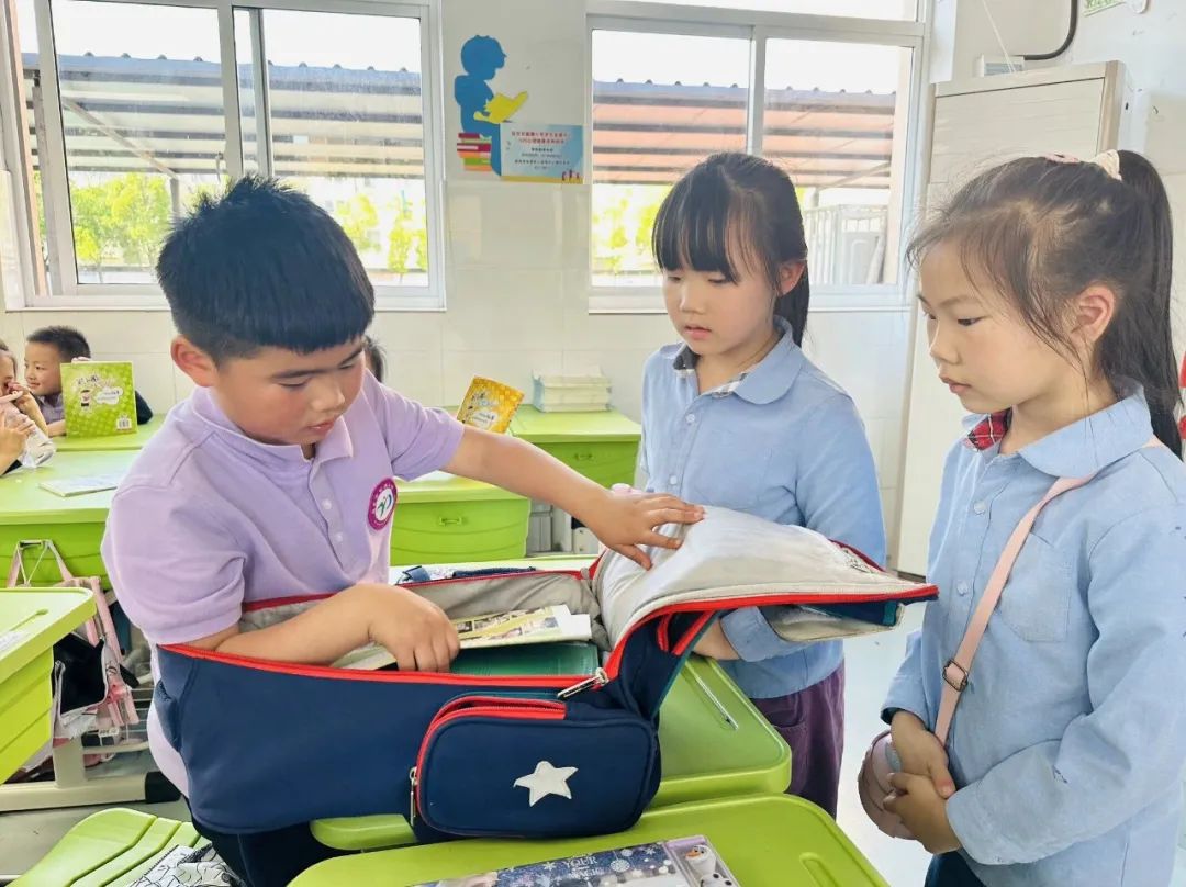 【幼小衔接】“趣”见小学,筑梦成长——紫薇幼儿园大班组入队仪式体验活动 第53张