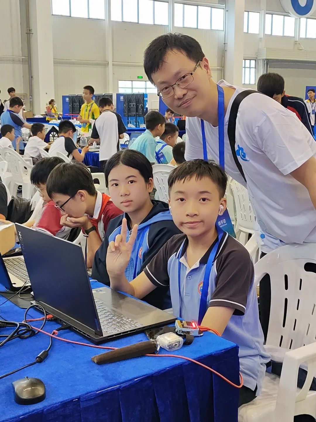 德小喜报|不断突破 智创未来——德小学子在2024年粤澳学生信息科技创新大赛中荣获一等奖 第5张 德小喜报|不断突破 智创未来——德小学子在2024年粤澳学生信息科技创新大赛中荣获一等奖 第5张