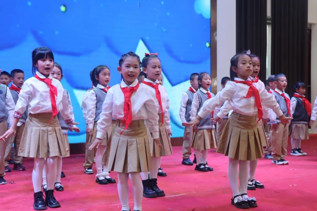 童心飞扬 梦想起航——曲靖经开区朝阳小学“六一”文艺汇演一年级专场 第123张 童心飞扬 梦想起航——曲靖经开区朝阳小学“六一”文艺汇演一年级专场 第123张
