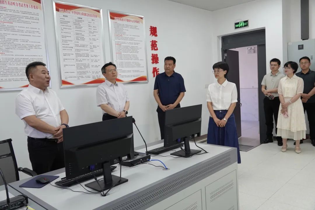 敬慈简讯‖县委书记洪克峰莅临敬慈小学开展“六一”慰问活动并督导高考备考工作 第27张 敬慈简讯‖县委书记洪克峰莅临敬慈小学开展“六一”慰问活动并督导高考备考工作 第27张