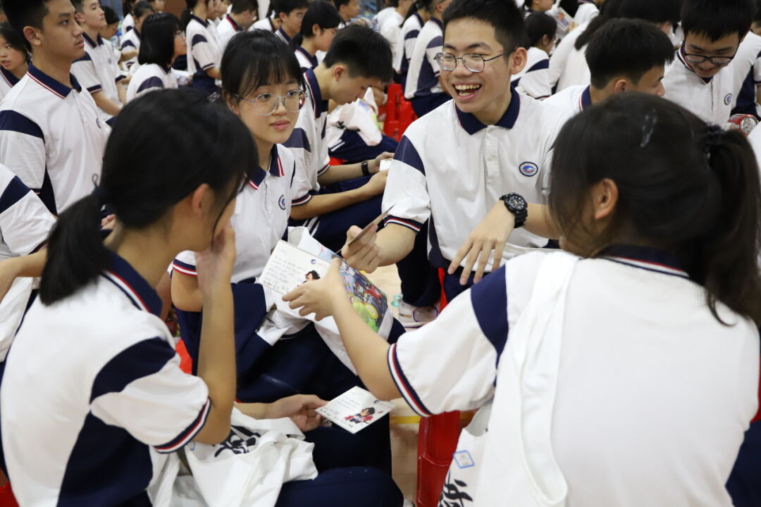 龙翔万里 决胜中考 ——广州市番禺区广铁一中铁英学校2024届初三年级中考冲刺动员大会 第45张 龙翔万里 决胜中考 ——广州市番禺区广铁一中铁英学校2024届初三年级中考冲刺动员大会 第45张