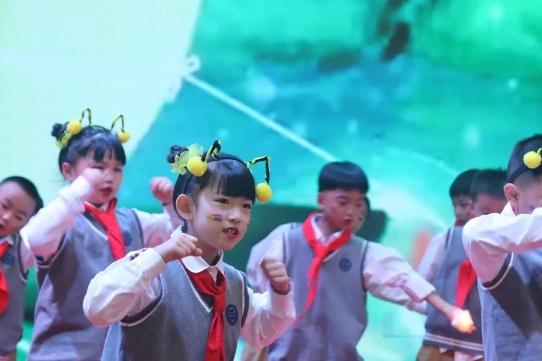 童心飞扬 梦想起航——曲靖经开区朝阳小学“六一”文艺汇演一年级专场 第105张 童心飞扬 梦想起航——曲靖经开区朝阳小学“六一”文艺汇演一年级专场 第105张