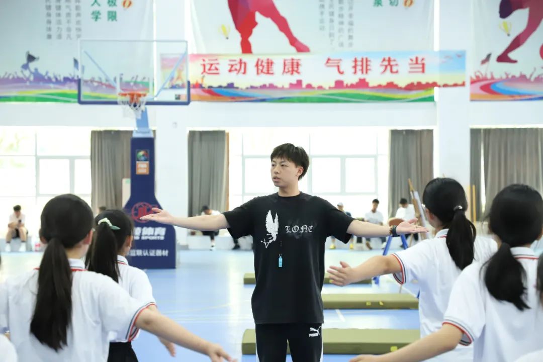 “基于课程标准、落实课堂转型”三门县小学体操大单元教学策略研讨活动暨台州市陈阳课改先锋教师工作坊集中研训活动 第6张