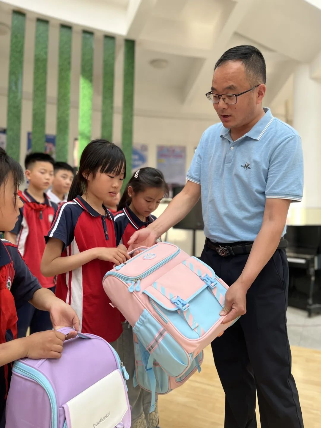 幸福路小学:99公益  爱在幸福 第5张