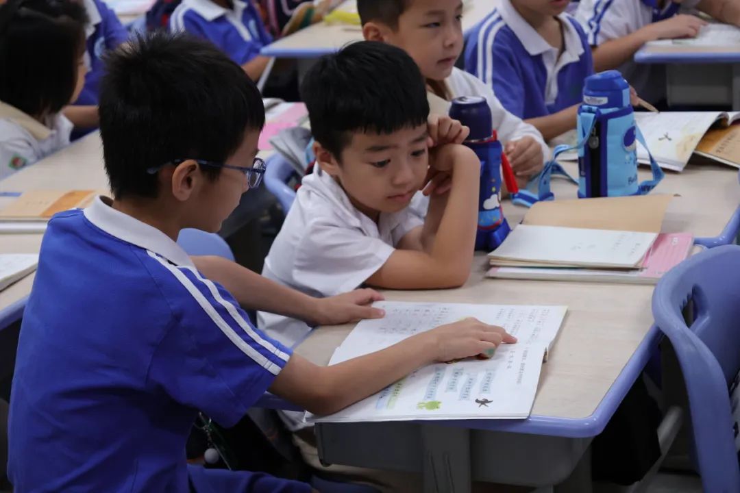 走进小学,幼见成长——宝澜雅苑幼儿园参观小学活动 第38张 走进小学,幼见成长——宝澜雅苑幼儿园参观小学活动 第38张