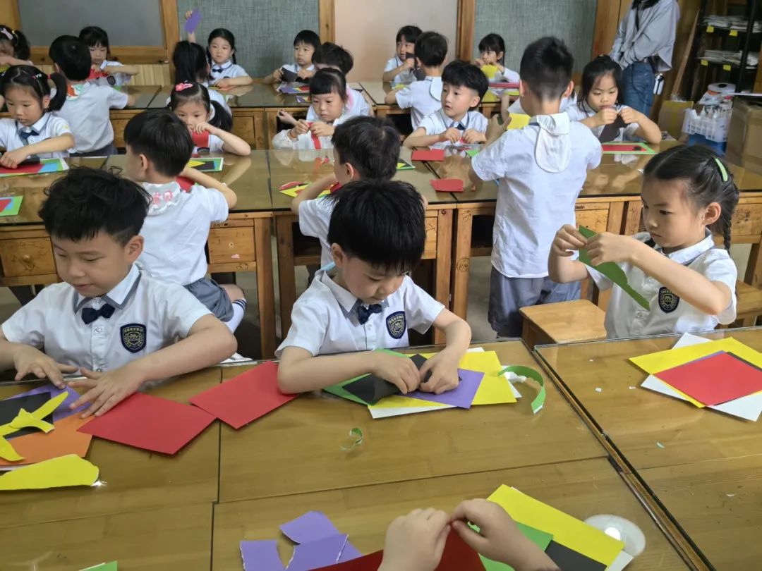 【雅趣童年】“趣”探小学,衔接有度——永嘉县博雅滨江幼儿园大班段参观小学活动 第78张 【雅趣童年】“趣”探小学,衔接有度——永嘉县博雅滨江幼儿园大班段参观小学活动 第78张