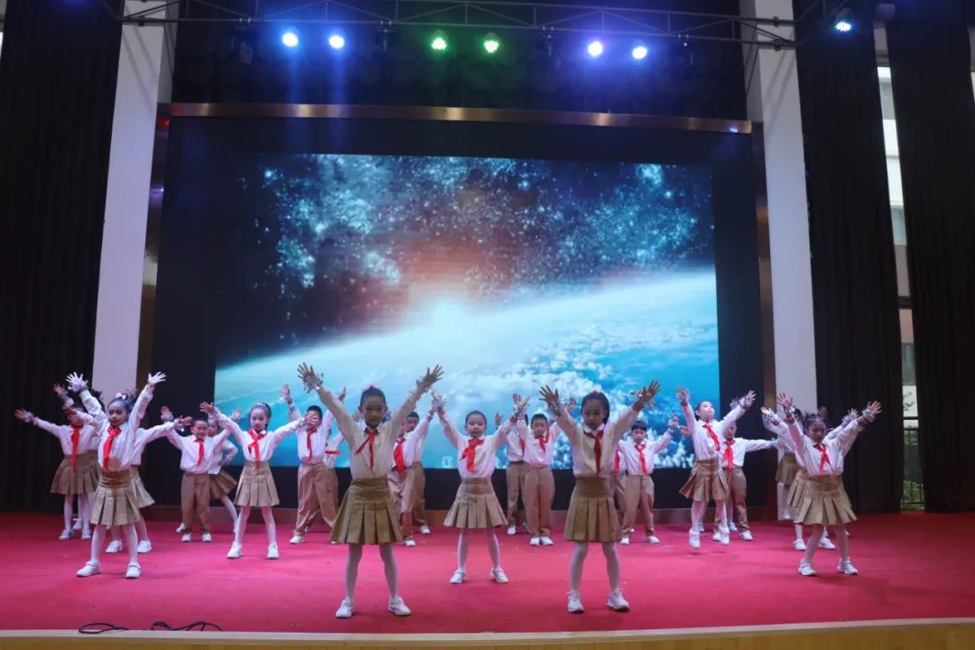 童心飞扬 梦想起航——曲靖经开区朝阳小学“六一”文艺汇演一年级专场 第38张 童心飞扬 梦想起航——曲靖经开区朝阳小学“六一”文艺汇演一年级专场 第38张