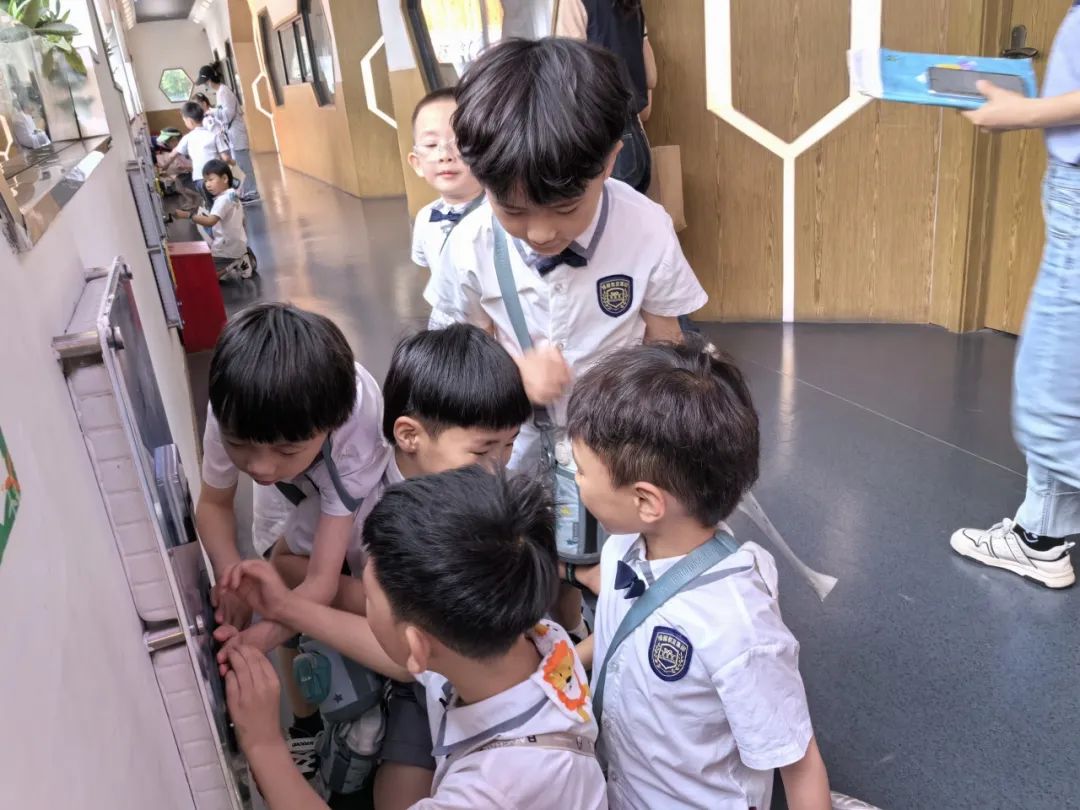 【雅趣童年】“趣”探小学,衔接有度——永嘉县博雅滨江幼儿园大班段参观小学活动 第53张 【雅趣童年】“趣”探小学,衔接有度——永嘉县博雅滨江幼儿园大班段参观小学活动 第53张