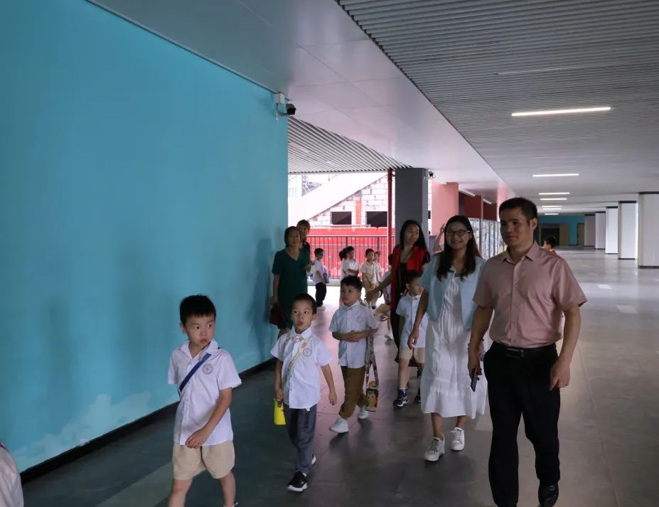 走进小学,幼见成长——宝澜雅苑幼儿园参观小学活动 第29张 走进小学,幼见成长——宝澜雅苑幼儿园参观小学活动 第29张